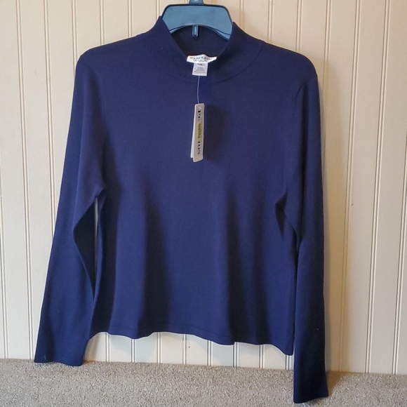 Pendleton Sweaters - NWT Pendleton top petite Medium silk navy blue